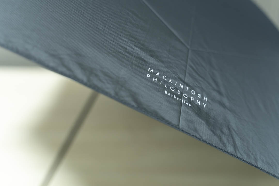 マッキントッシュフィロソフィーのバーブレラ レビュー！超軽量コンパクトなおすすめ折りたたみ傘 | デジクル