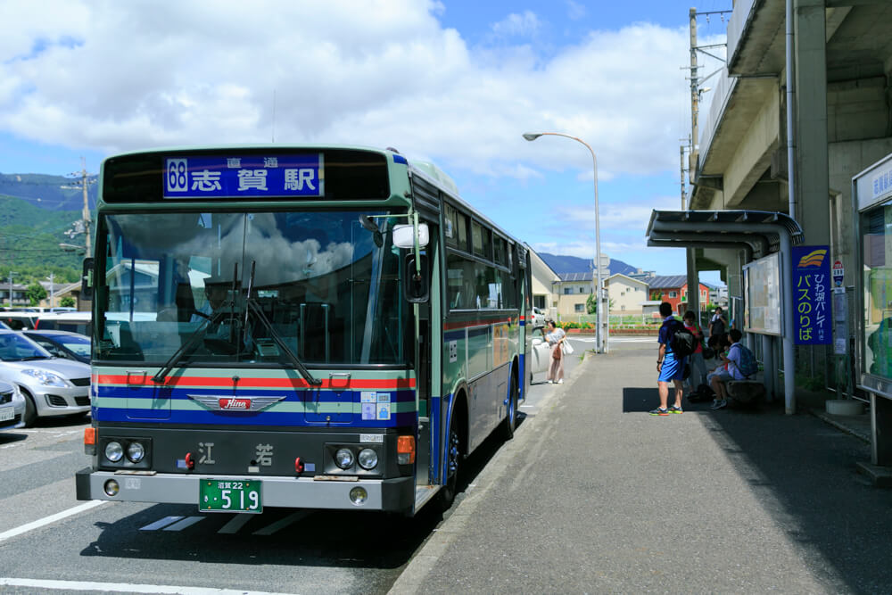 びわ湖テラス行きのシャトルバスの写真