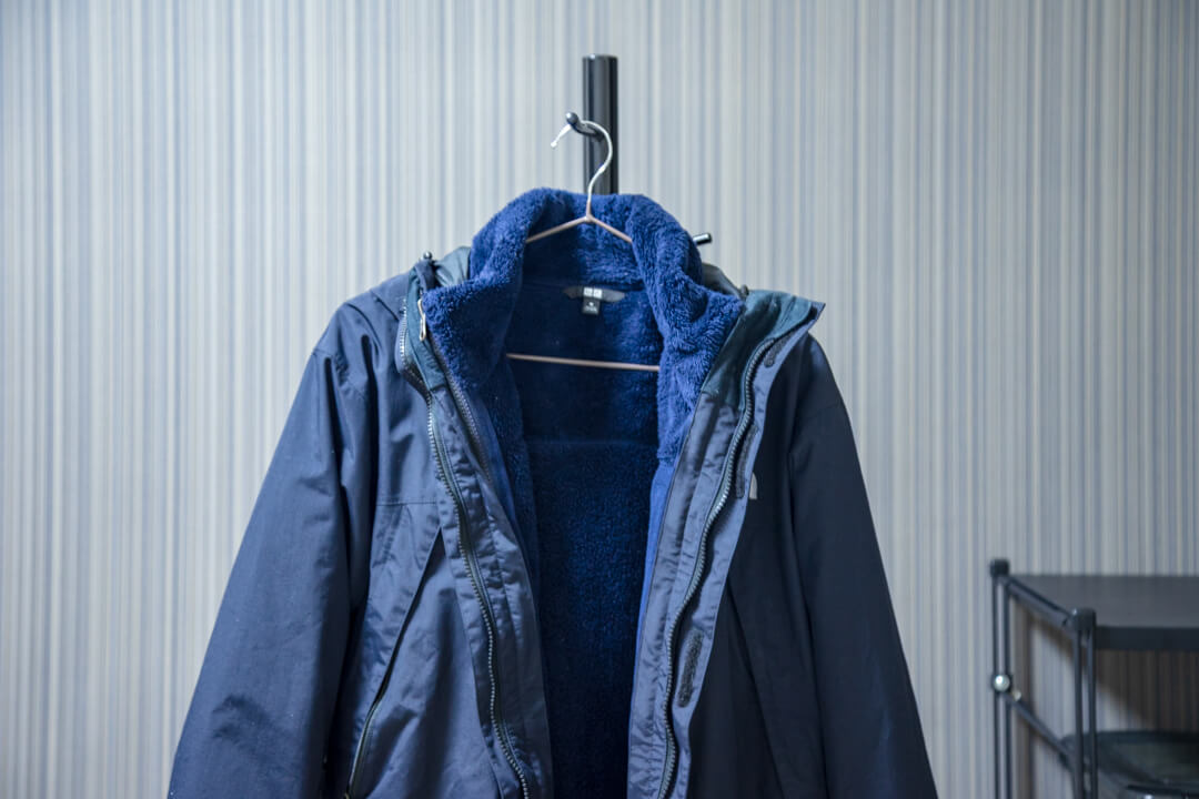 スクープジャケットとユニクロのフリースジップインジップで連結する写真