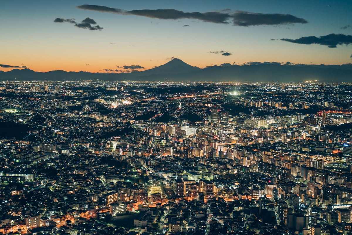 横浜ランドマークタワーから撮影した夜景