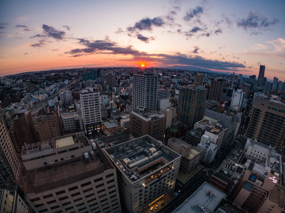 横浜マリンタワーから撮影した横浜の夕景