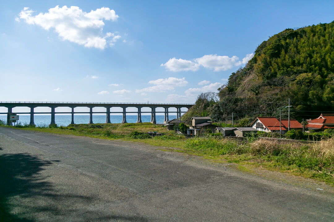 惣郷川橋梁の写真