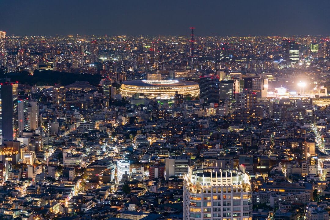 渋谷スクランブルスクエア展望台・渋谷スカイから撮影する新国立競技場
