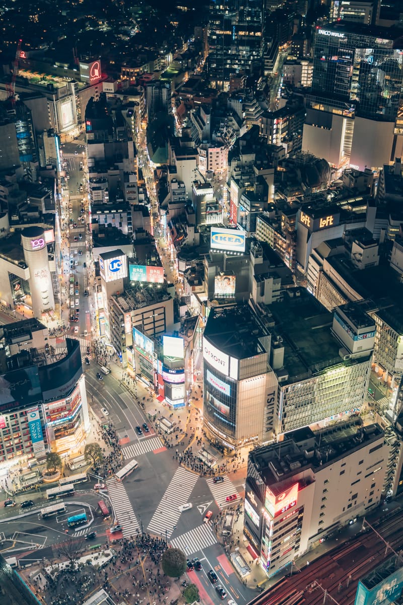 渋谷スクランブルスクエア展望台・渋谷スカイから撮影する渋谷スクランブル交差点