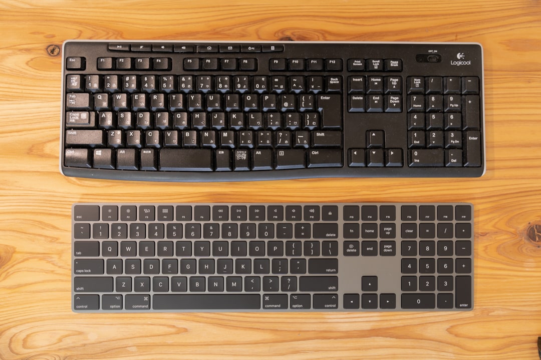 Magic Keyboardとロジクールのキーボード大きさ比較