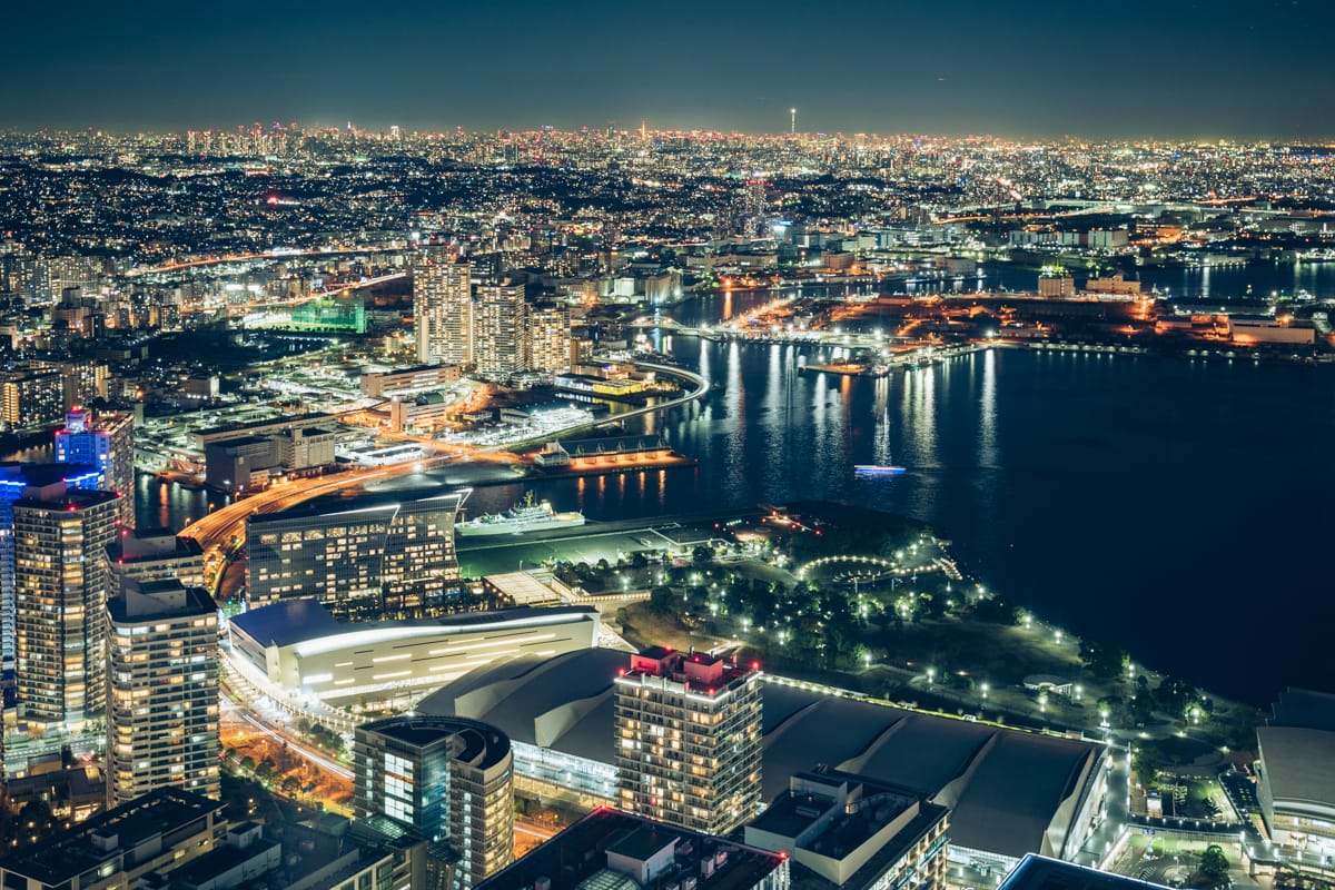 横浜ランドマークタワーから撮影した夜景の写真